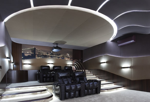  «Цунами из Света» в восхитительном домашнем кинотеатре, созданном партнерами ГК DIGIS