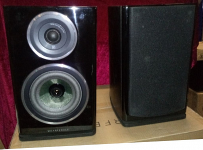 Wharfedale Diamond 11.1. Цвет: Черный (Black wood)